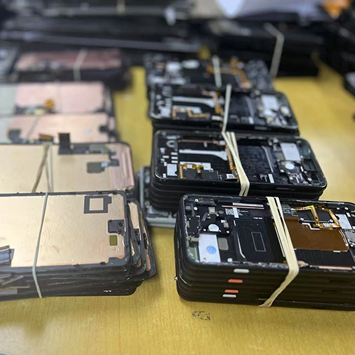 Samsung lcd स्क्रीनहरू प्रयोग गरियो